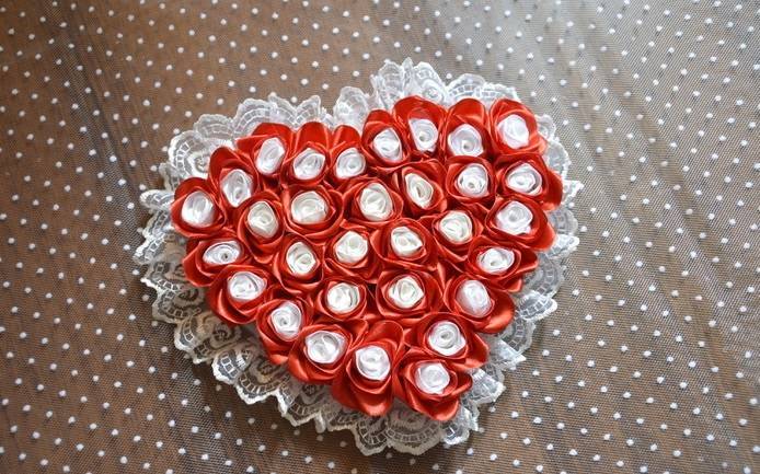 Кенгуру для новорожденных от 0 до 6 месяцев: фото сумки-рюкзака, как одевать?