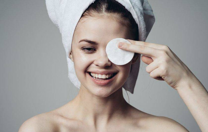 Почему у ребенка появляются синяки под глазами: причины и способы лечения