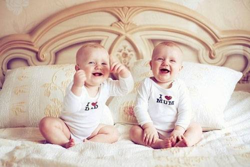 Воспитание близнецов и двойняшек: особенности мальчиков и девочек (психология)