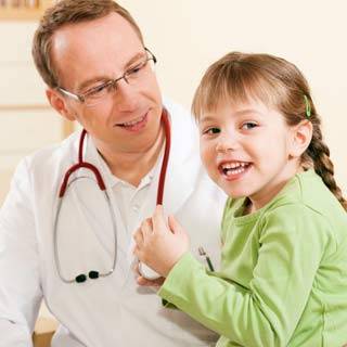 У ребенка выпадают волосы - что делать, почему это происходит, какое необходимо лечение?