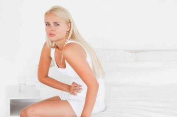 После родов болит низ живота как при месячных или схваткообразные боли: причины и помощь роженице