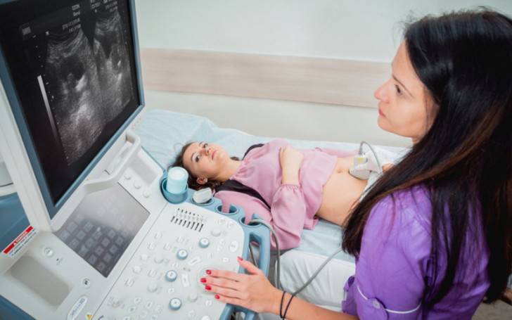 Можно ли забеременеть со спайками в матке или трубах и как протекает беременность?