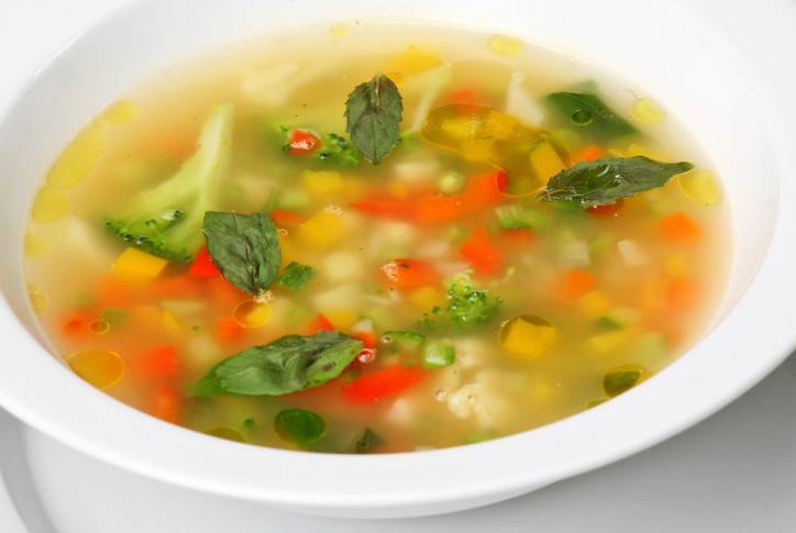 Супы для кормящих мам: рецепты в первый месяц (грибной, из индейки, фасолевый)