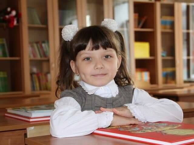 Кризис 7 лет у ребенка (возрастная психология): как вести себя родителям?