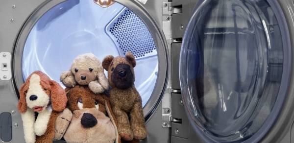 Как стирать мягкие игрушки в стиральной машине автомат, вручную и иными способами?