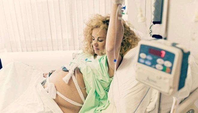 На какой неделе рожают первого ребенка, когда роды происходят на нормальном сроке, сколько длятся?