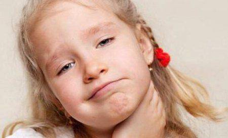 Красные точки во рту у ребенка - сыпь на слизистой неба и горла: фото с пояснениями