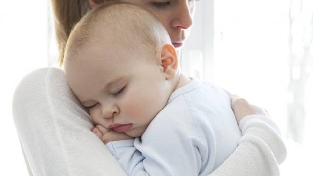 Ротавирус у грудничка: симптомы инфекции у новорожденных и лечение