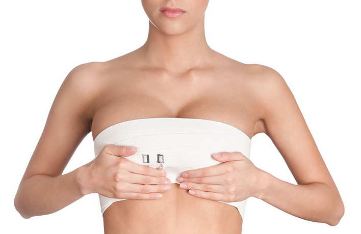 Как уменьшить лактацию грудного молока (снизить количество) без таблеток: травы