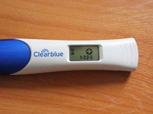 Задержка 10 дней, тест отрицательный: может ли быть беременность, возможны ли другие причины?