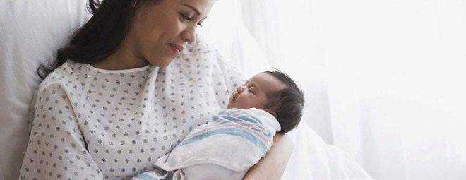 Витамины для беременных: какие лучше принимать на ранних сроках и в 3 триместре?