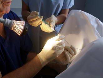 Запор после переноса эмбрионов при ЭКО: почему бывает и что делать?