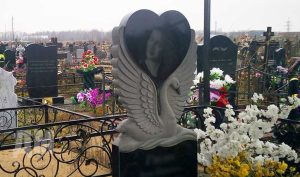 Искусство выбора памятника: рекомендации по уходу за памятью близких