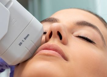 Преимущества фотоомоложения с помощью микроигольчатого лифтинга