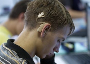 Как выбрать надежный слуховой аппарат: советы и рекомендации