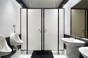 Как выбрать идеальные перегородки для санузлов: Ключевые моменты в выборе функциональности и стиля