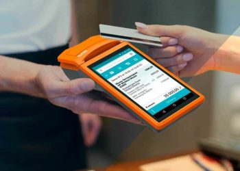 Как выбрать качественную онлайн-кассу для курьеров: советы и рекомендации