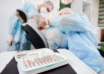 Имплантация зубов: Возвращение к уверенной улыбке