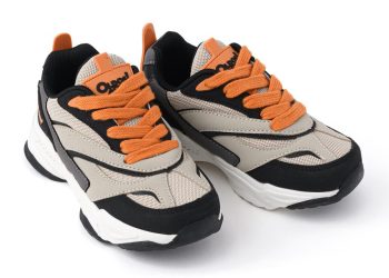 Что нужно учитывать при выборе детской одежды и обуви