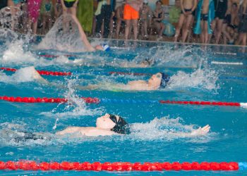 Уроки обучения плаванию детей: путь к уверенности и безопасности на воде