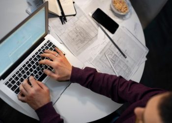 Этапы разработки сайта: что они включают?