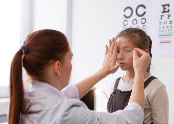 Миопия у детей: причины, последствия и методы коррекции