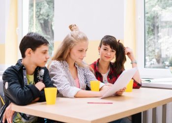 Психологические проблемы подростков и пути их преодоления