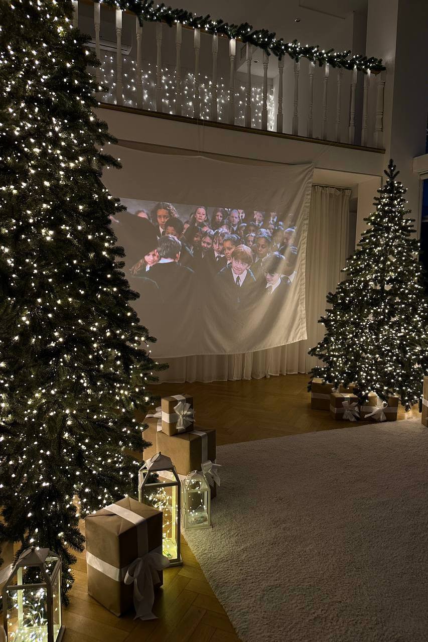 Как провести время с семьей с пользой: новогодняя фотосессия в студии