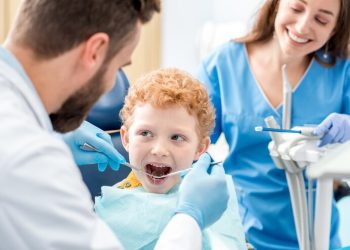 Как выбрать надежного детского стоматолога