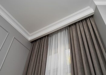 Как выбрать карнизы