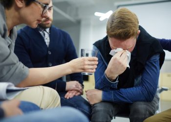 Преимущества вывода из запоя анонимно