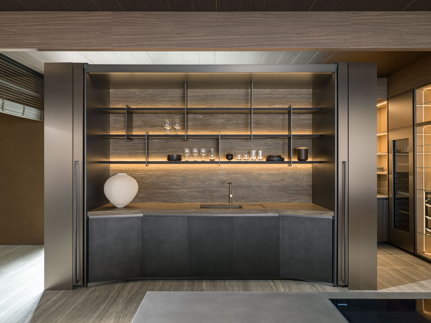 Как ухаживать за элитной кухней