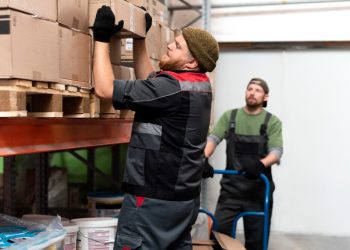 Почему стоит выбирать услуги грузчиков в Москве