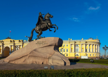 Лучший пешеходный маршрут по центру Петербурга