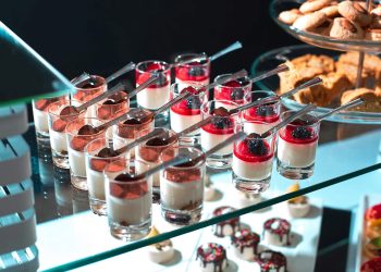 Кейтеринг: что это такое и какие услуги включает? Полный гид для новичков