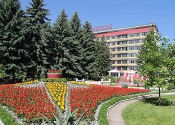 Лечение легких в санатории: отдых в Ессентуках, обзор санатория «Виктория»