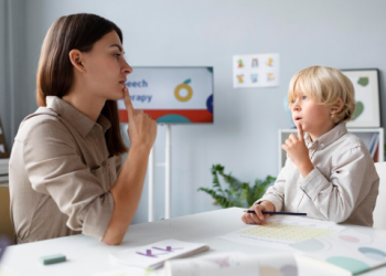 Как выбрать надежного детского психолога