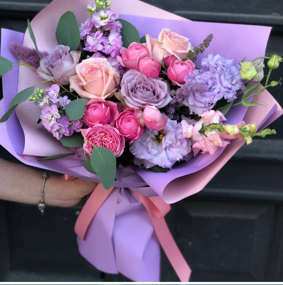 Переваги доставки квітів