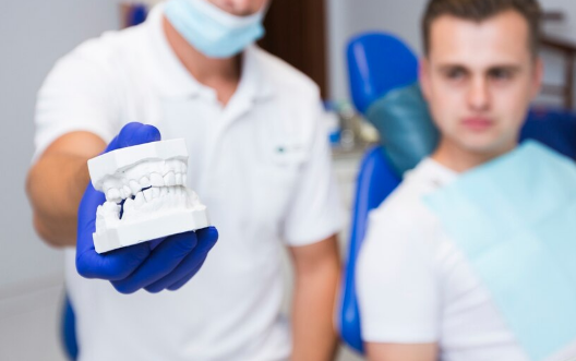 Всё о лечении зубов: современные подходы и возможности протезирования
