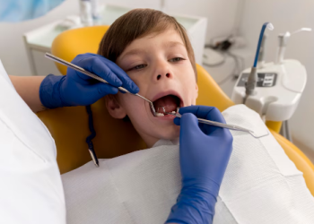 Когда стоит обращаться в детскую стоматологическую клинику