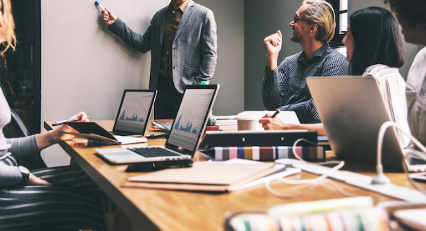 Почему женщине-предпринимателю выгоднее купить готовое ООО, чем регистрировать бизнес с нуля