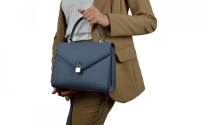 Как выбрать качественную кожаную сумку