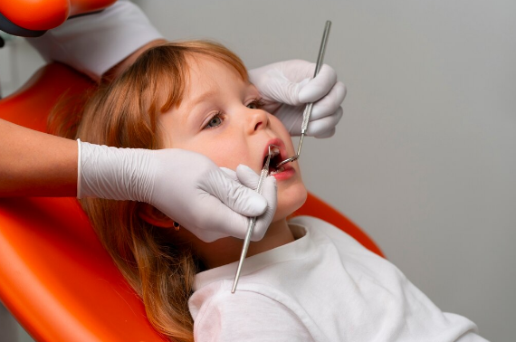 Удаление молочных зубов