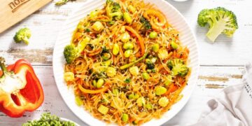 ФУНЧОЗА С ОВОЩАМИ: РЕЦЕПТ, ПОЛЬЗА И ТРЕНДЫ В АЗИАТСКОЙ КУХНЕ