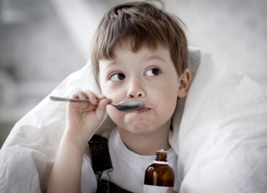 У ребенка влажный кашель без температуры: чем лечить грудничка (Комаровский)