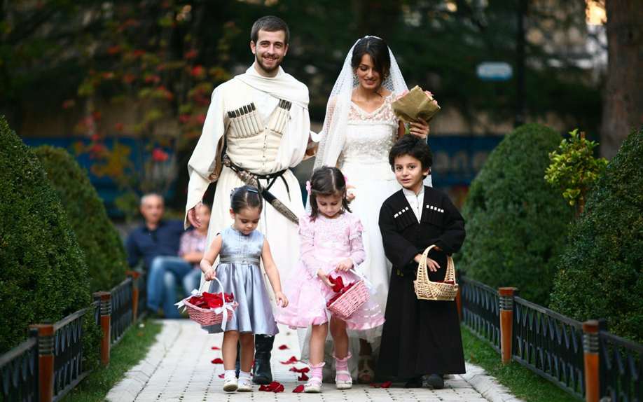 Как назвать сына: выбираем самое редкое, красивое и необычное имя для мальчика