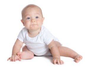 Когда ребенок начинает сидеть самостоятельно, во сколько месяцев малыш садится?