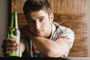 Как алкоголь влияет на спермограмму и состояние сперматозоидов, стоит ли выпивать перед процедурой?