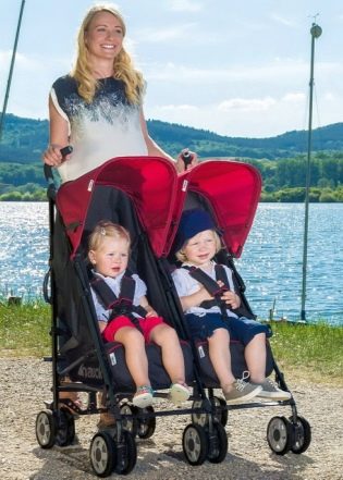 Коляски для двойни: рейтинг лучших - трость, универсальные модели