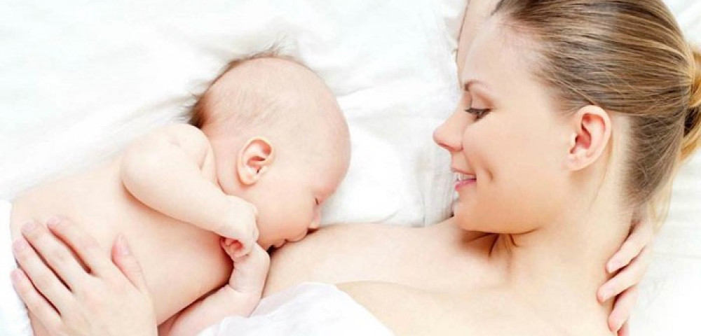 Понос у кормящей мамы: что делать, чем лечить диарею при грудном вскармливании?